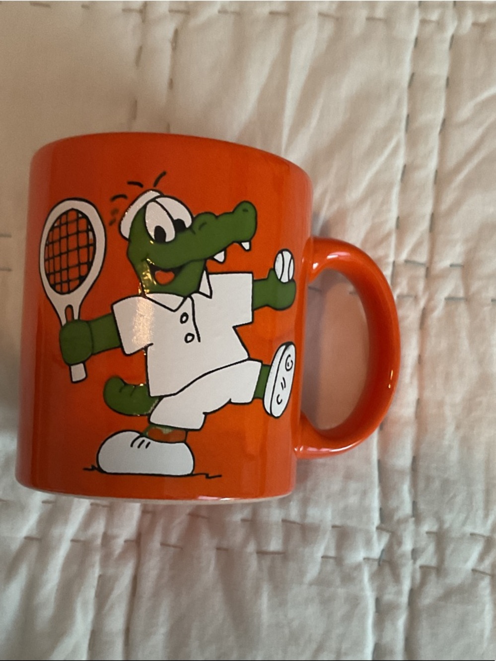 Alligator playing tennis mug - Waechtersbach
